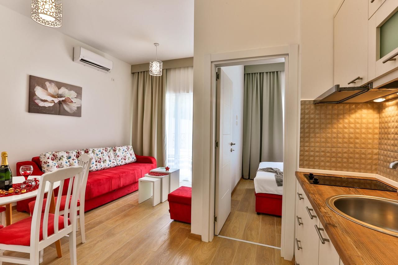 Апартаменты Apartments Royal Lux Сутоморе-21