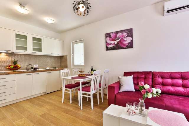 Апартаменты Apartments Royal Lux Сутоморе-3