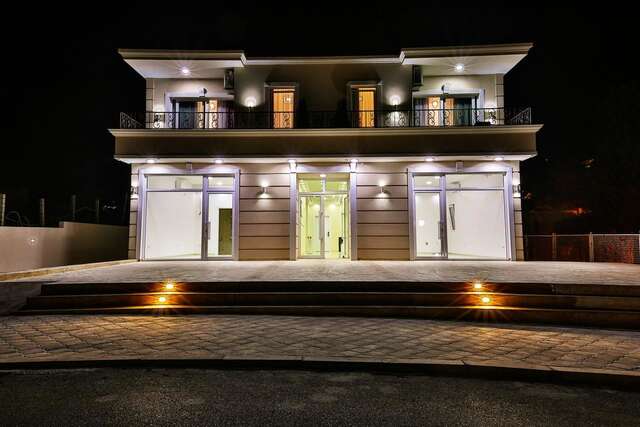 Апартаменты Apartments Royal Lux Сутоморе-5